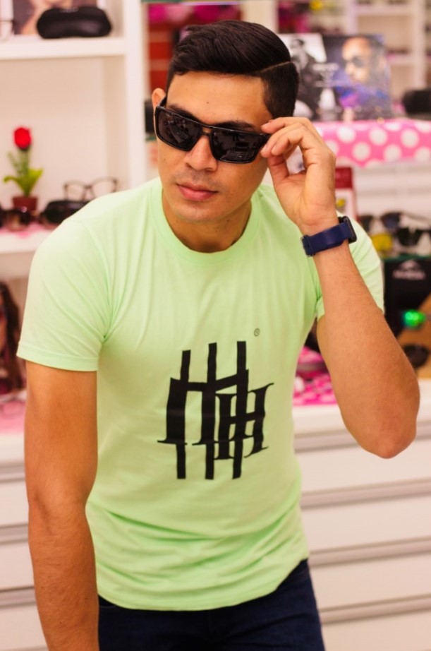 Modelo Alexandre Amaro