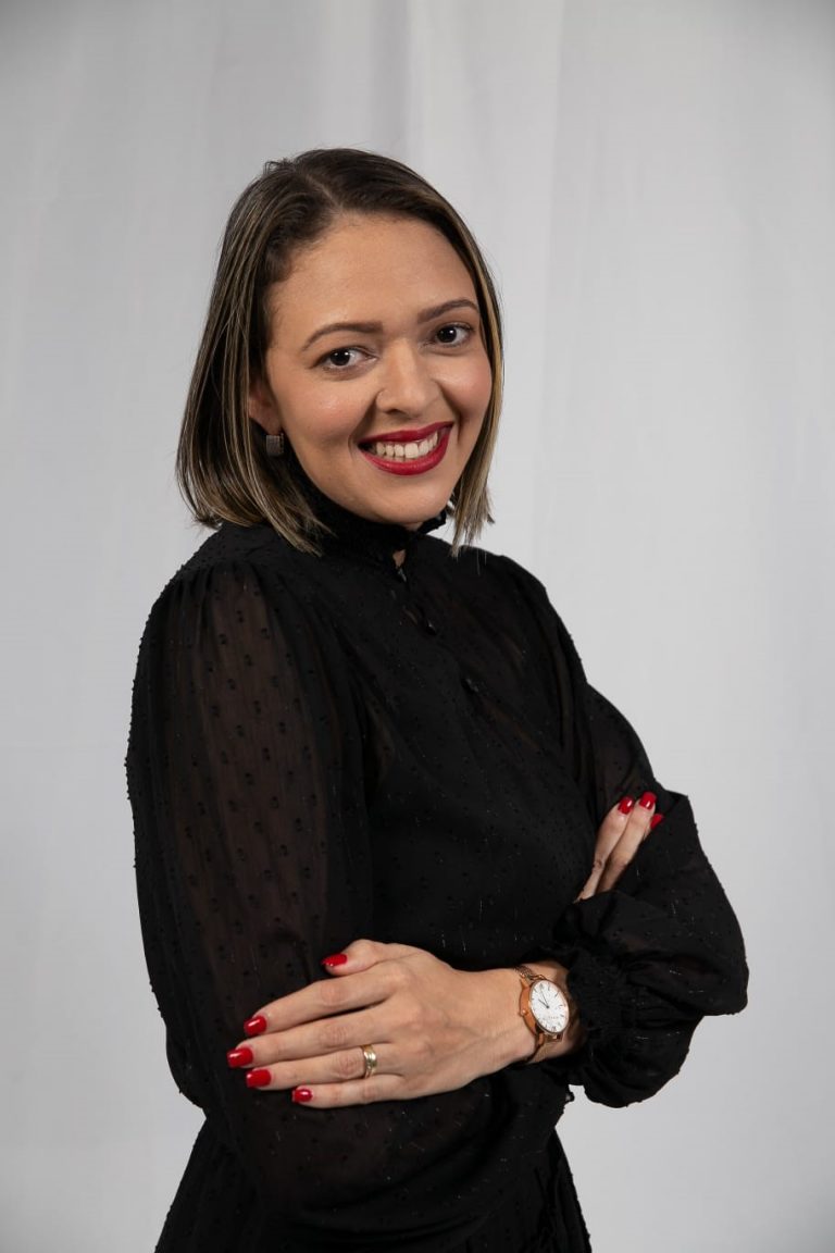 Mari Lins