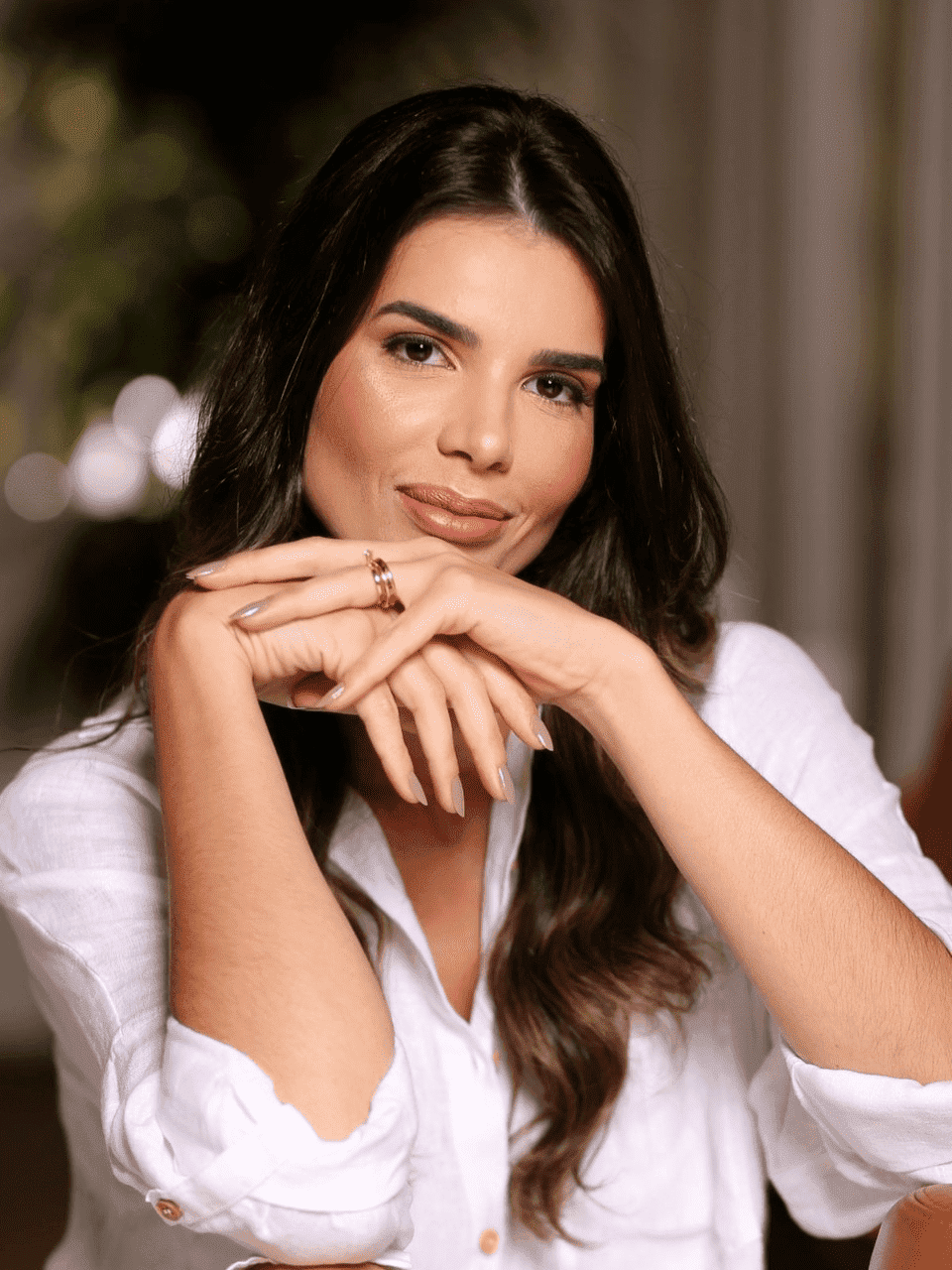 Dra. Maria Alice Flora é uma cirurgiã dentista